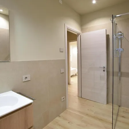 Apartment Schöne 2-zimmer-wohnung In